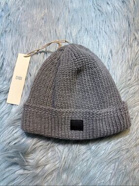 NWT DIBI Gray Knit Winter Beanie